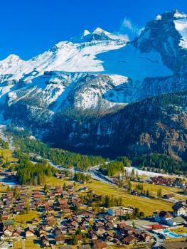 Cute & cozy oasis, private afternoon sun terrace, Kandersteg (foto 2)