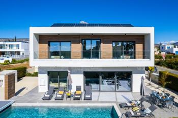 Soleil Luxury Villa by Nomads - Walk to Coral Bay, Pegeia (fotografie 2)