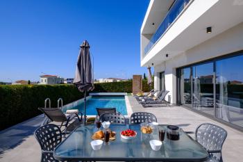 Soleil Luxury Villa by Nomads - Walk to Coral Bay, Pegeia (fotografie 4)
