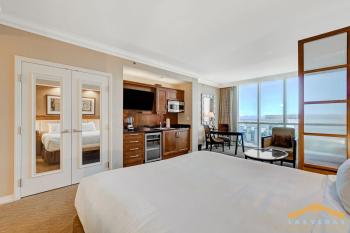 MGM Signature-06-606 Jacuzzi Studio, Las Vegas (photo 5)