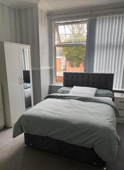 Home away from home, Manchester (photo 3)