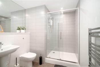 Modern Studio Apartment in Waterloo Liverpool, Liverpool (photo 4)