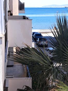 Enjoy & Rest, Perea (fotografie 2)