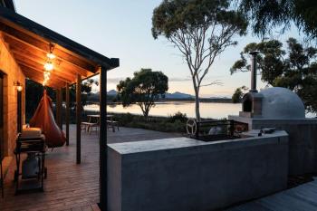 Waterfront - Hot Tub - Sauna - Serenity, Coles Bay (foto 2)