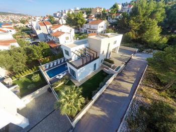 Villa with 2 pools, and sauna SUNCE, Trogir (Foto 2)