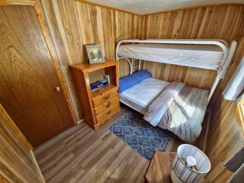 Dockside Cabin, Ardbeg (photo 5)