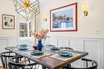 Book Now!- Fenced Yard - BBQ Grill & 4 Tvs -Luxury Getaway -Floyd's Freedom-, Alexandria (foto 4)