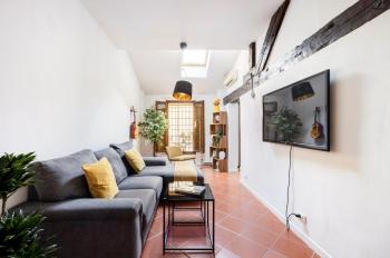 Bright Design House in the Heart of Bologna, Bologna (photo 2)