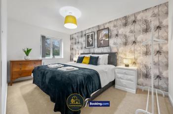 4-BR House By Townhouse Stays Short Lets & Serviced Accommodation in Birmingham with Free Parking, Garden & WiFi, Birmingham (fotografie 2)
