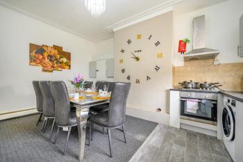 -RD15CFA- For Relaxed and Cosy stay with Free Parking, Leeds (Foto 2)