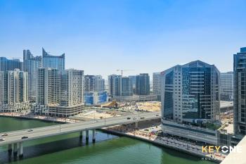 Sleek Studio in Privé with Stunning Canal View, Dubaj (fotografie 4)