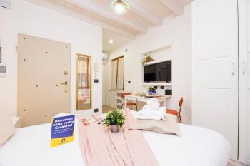 CasaViva - Cozy Minimal Studio In Ancient Genova, Janov (fotografie 2)