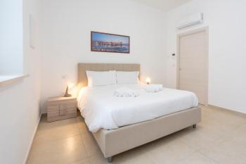 Malcangi 29, Trani (Foto 3)
