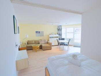 City apartment with balcony, elevator, turntable, Hannover (fotografie 5)