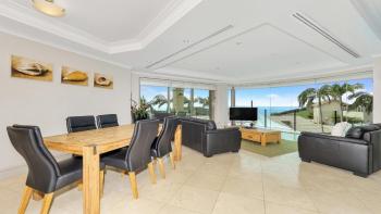 Unit 13 - 3 Bedroom Ocean View, Terrigal (photo 2)