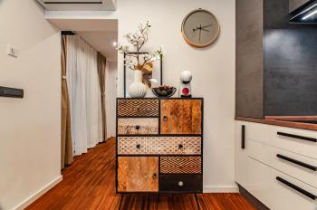 SIX IN THE CITY - Stylish Ground-Floor Apartment in Ljubljana Old Town with Private Entrance, Lubiana (foto 4)