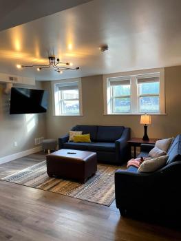 Cle Suites 3BR 2BA 5 min Walk to Cle Clinic Unit 2, Cleveland (foto 2)