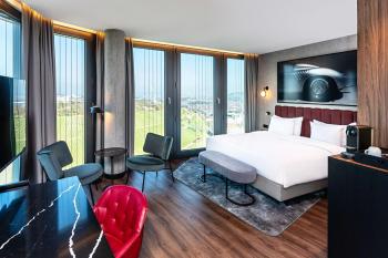 Radisson Blu Hotel at Porsche Design Tower Stuttgart, Stuttgart (photo 4)