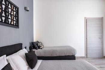 Appartamento 2 Camere 1 Bagno Palazzo Mormando Napoli, Neapel (Foto 5)