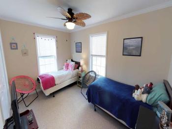 Spacious, Light And Bright Ship Bottom Ocean Block Home Only 7 Houses From The Beach With Outdoor Entertaining Area 14018, Ship Bottom (Foto 3)