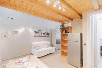 GoHost - Bright, Quiet and Cozy Loft, Rozzano (foto 5)