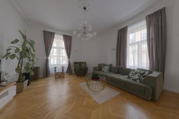 Beautiful condo at the Old Town, Bratislava (photo 2)