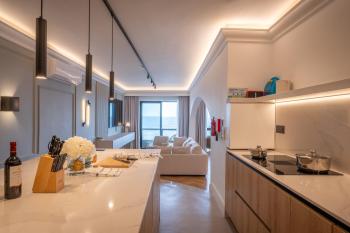 QUI by Homega, Seafront Views from Every Room, Sliema (photo 5)
