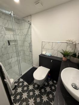 Lux Private Entrance 1 bed Studio - Free Parking - ideal for COOP Live, MCR City Centre, Salford Royal Hospital & Buile Hill Mansion wedding venue, Manchester (Foto 4)
