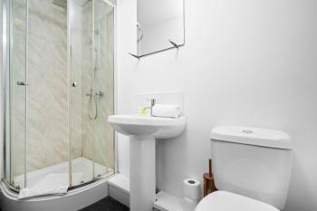 5 Bedrooms - 5 Bathrooms - Parking - Garden - 376, Birmingham (fotografie 5)