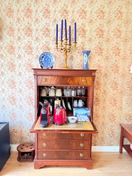 LUXURIOUS classical dutch styled ROOM in city centre of The Hague - HOME STAY, Гаага (фото 4)