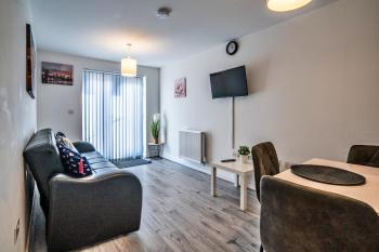 One-bedroom ground floor apartment in Birmingham with parking, Birmingham (fotografie 3)