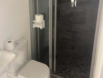 30 on 6th by 306 Accommodation, Bellville (foto 4)