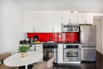 809-4B Studio Balcony W D Prime location, New York (Foto 5)