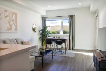 Bright & Stylish 1-Bedroom, Walk to Netflix, Perfect for Long Stays FREE PARKING, Los Angeles (zdjęcie 4)