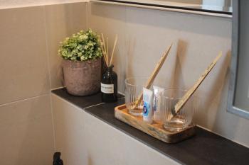 R B Apartment Hamburg Duo - perfekt für Monteure - Küchenzeile - Smart TV - Bad mit Toilette und Dusche auf dem Flur gegenüber des Zimmers zur Alleinnutzung, Hamburk (fotografie 5)