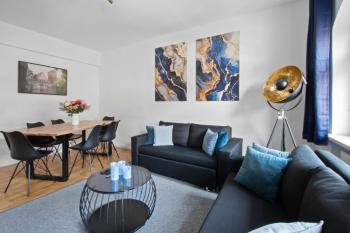Altstadt - Exklusive 3-Zi-Wohnung für 6 Personen mit 90 qm, großer Dachterrasse, Parkplatz, WLAN, Núremberg (foto 2)