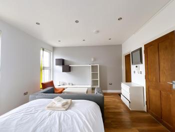 Cosy Studio with Convenient Access to Town Center Pass the Keys, Reading (fotografie 3)