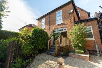 RUBY Delightful Suite Moseley Mews, Birmingham By StayStaycations, Birmingham (photo 2)