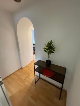 Quiet Center Apartment - 10 min to Center & Oktoberfest - Free Parking - near Nymphenburg Palace & Botanical garden, Мюнхен (фото 4)