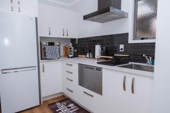 Cottage on Matai, Hastings (photo 2)