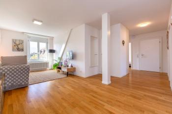 KAYA Zurich Apartment 5B - Downtown 2BR Deluxe Loft Apt, Curych (fotografie 3)