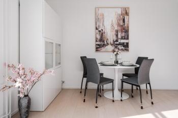 1BR City Apartment with Balcony Next to the Sea, Хельсинки (фото 3)