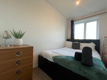 Cosy 2 Bedroom Apartment near City Centre, Manchester (photo 2)
