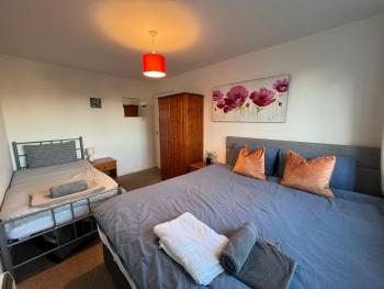 Cosy 2 Bedroom Apartment near City Centre, Manchester (photo 4)