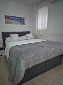 Room near the center, Split (photo 5)