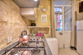Charming & Cosy Studio in the Heart of Valletta by 360 Estates, Валетта (фото 3)