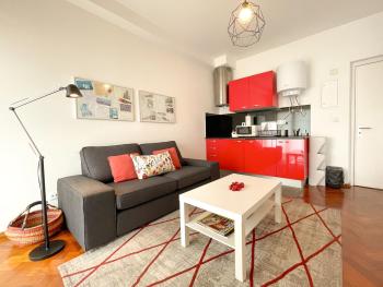 SWEET CHILI - Studio with balcony near Metro & Airport, Lizbona (zdjęcie 2)