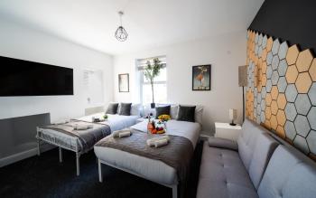 Open Mind Property - HotTub, 2 Guests & 1 Bed, Bognor Regis (foto 2)