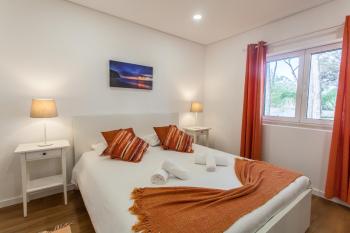 Ocean, Pines and Mountain - Renovated February 2025 - AC, Sintra (photo 3)