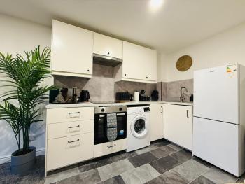 Spacious 2 Bed Flat Free Private Parking, Leeds (Foto 4)